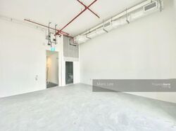 Centrium Square (D8), Office #576551341